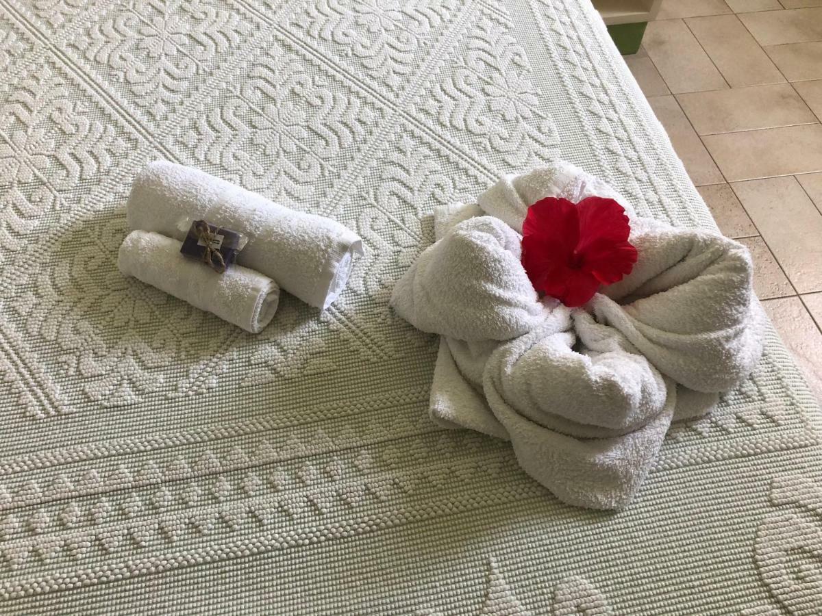 B&B La Pintadera サンタ・テレーザ・ガッルーラ エクステリア 写真